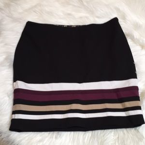 White House/ Black Market skirt🌹🌹🌹